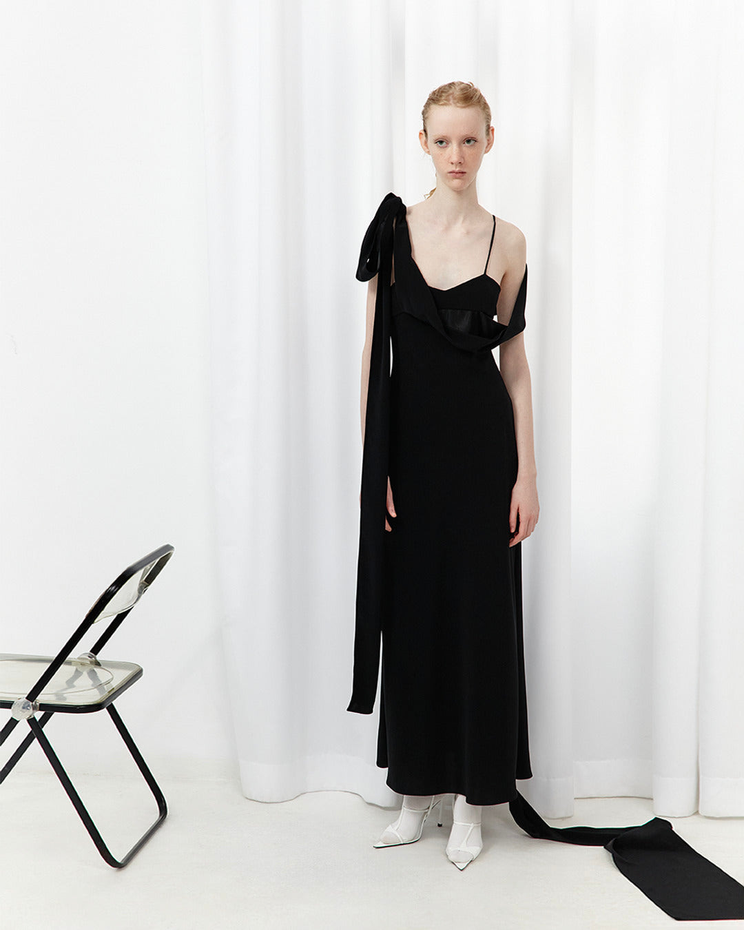 DECONSTRUCTED BOWS DRESS