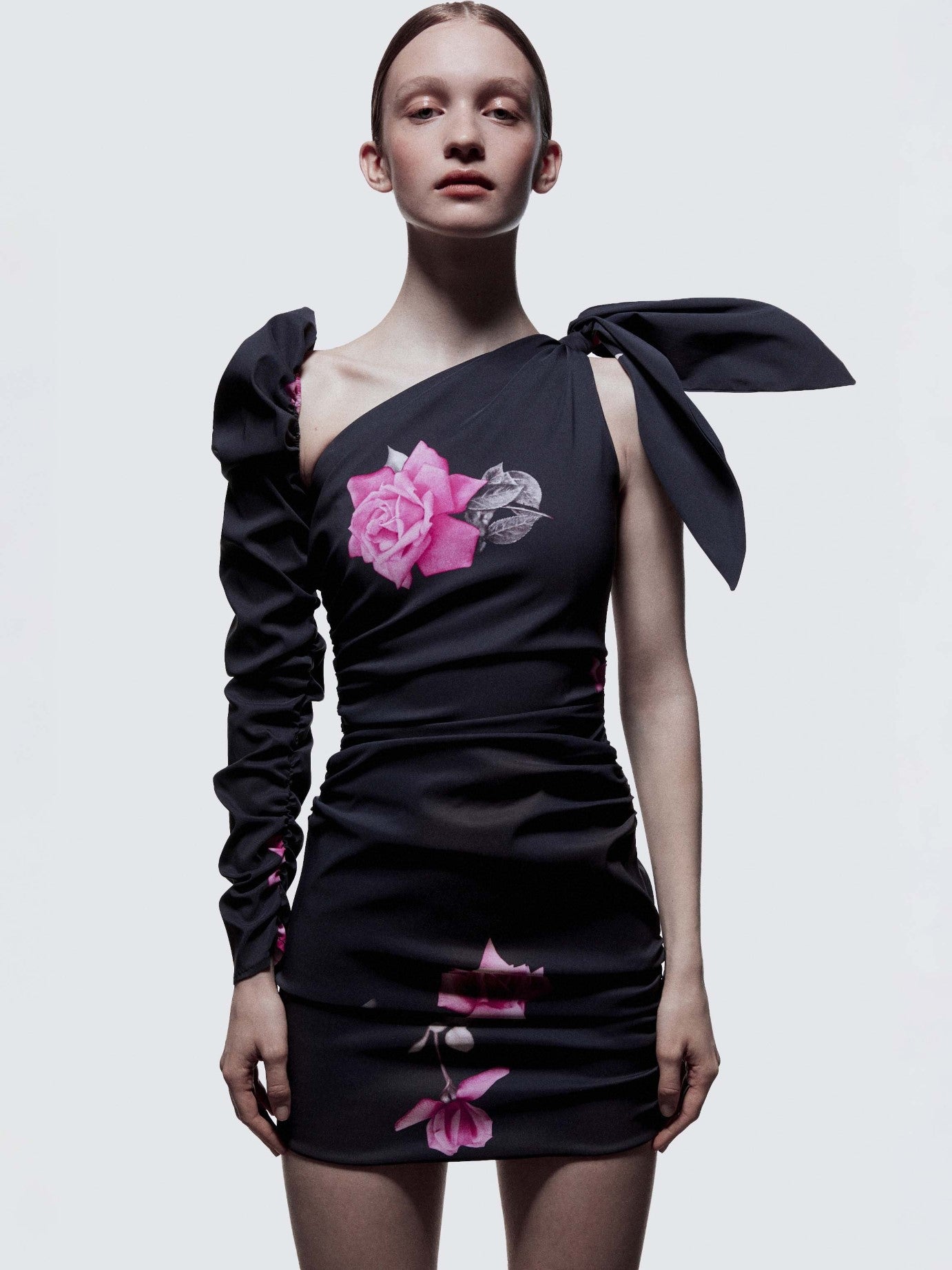 VESTIDO MINI NUDO