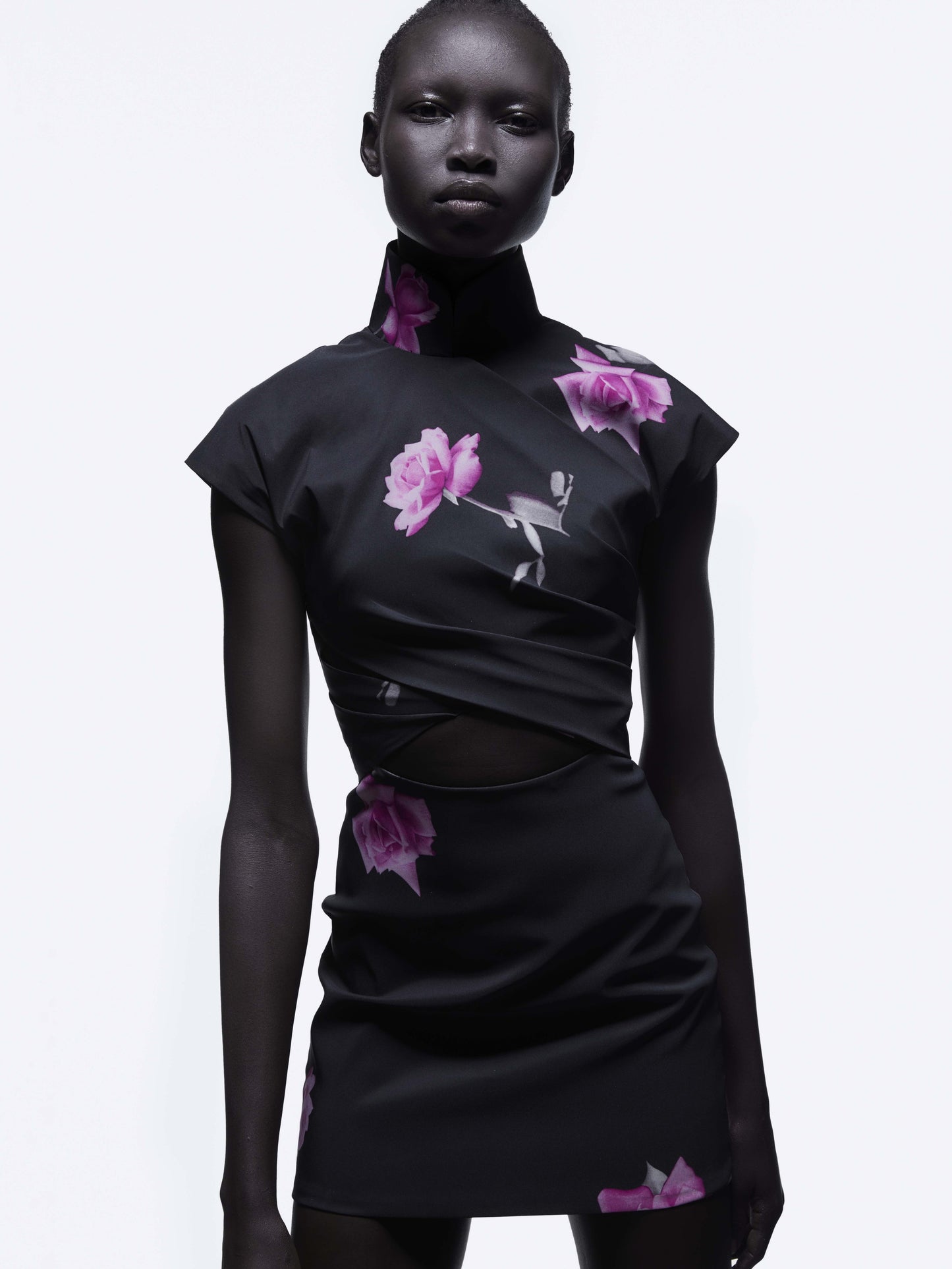 VESTIDO MINI WONG SIN MANGAS