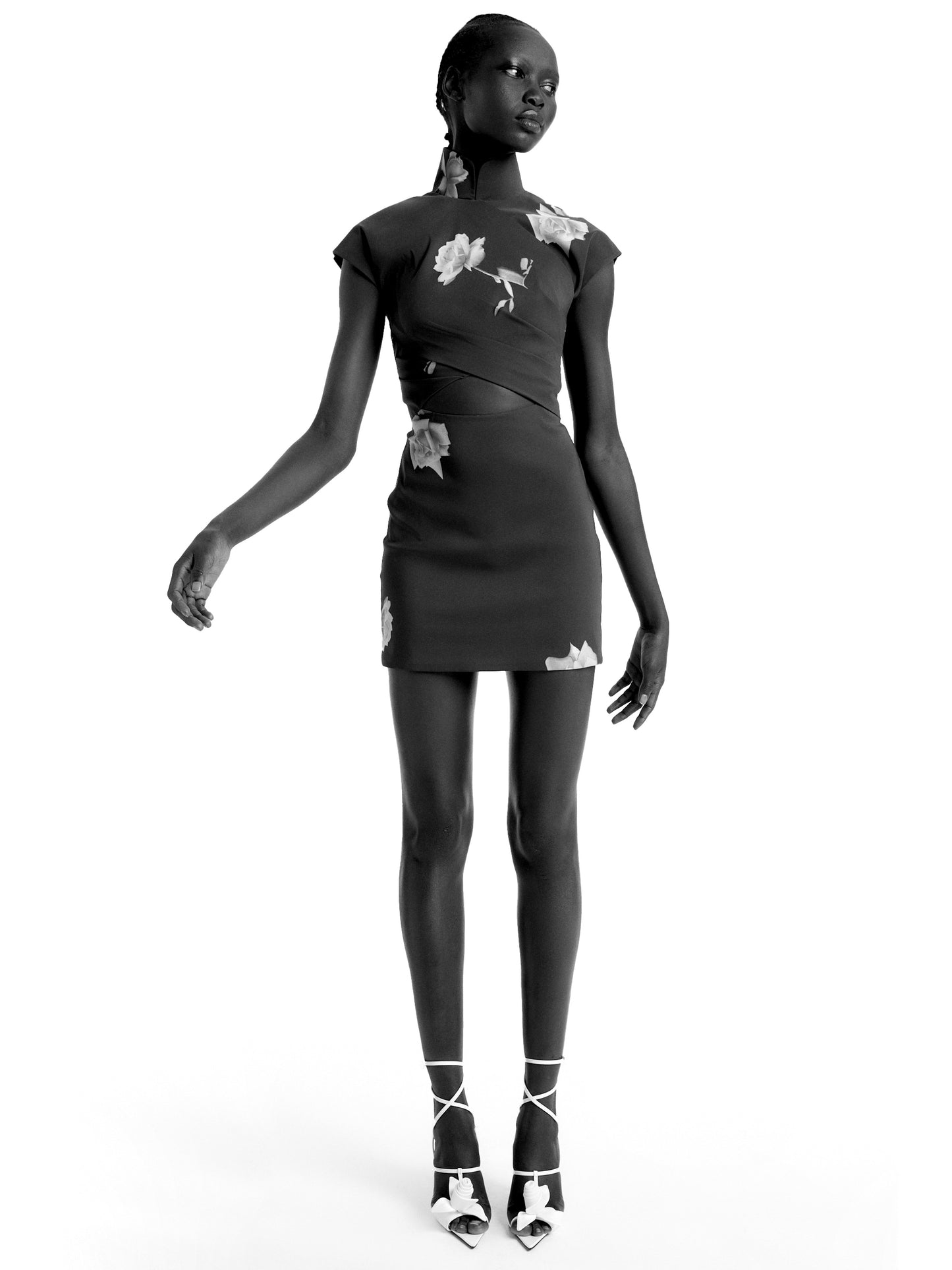 VESTIDO MINI WONG SIN MANGAS