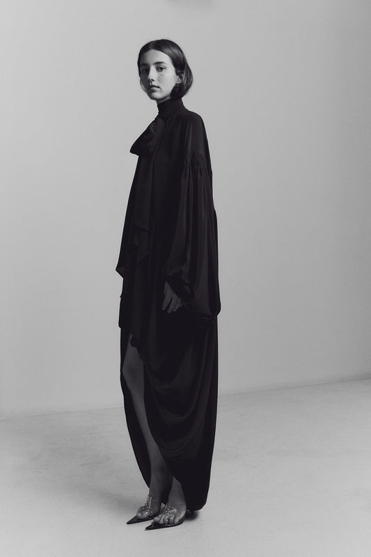 BLACK MAXI BLOUSE