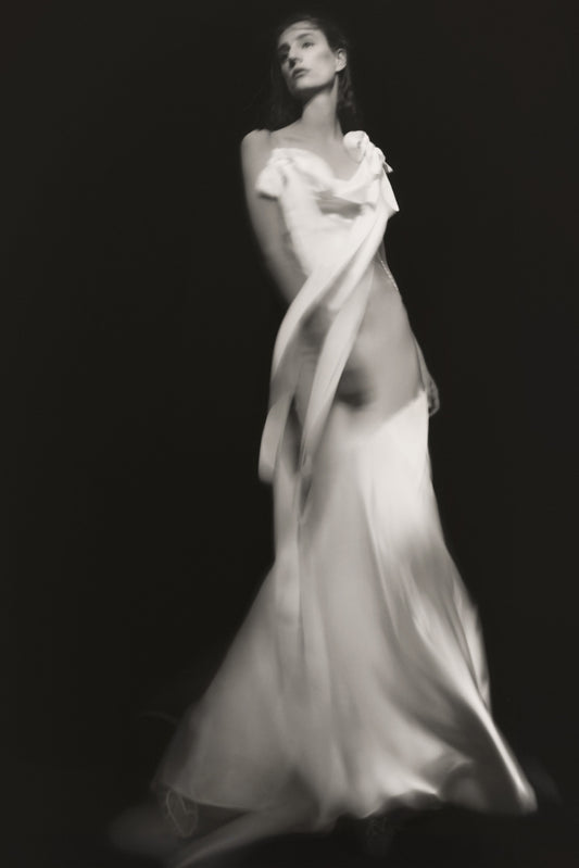 VESTIDO LENCERO LAZO SATEN